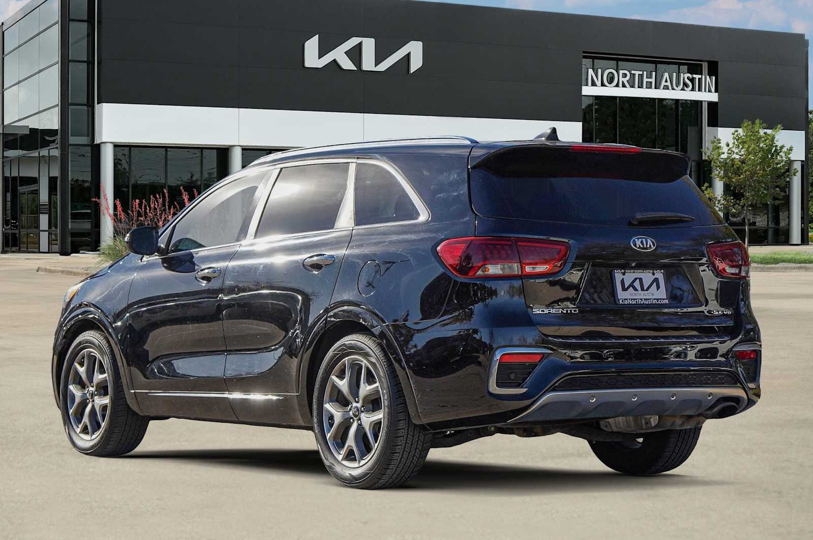 Thumbnail: 2019 Kia Sorento - 5