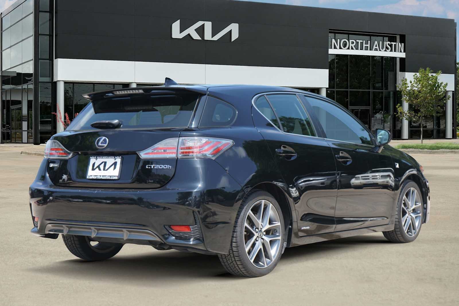 Thumbnail: 2015 Lexus CT - 4