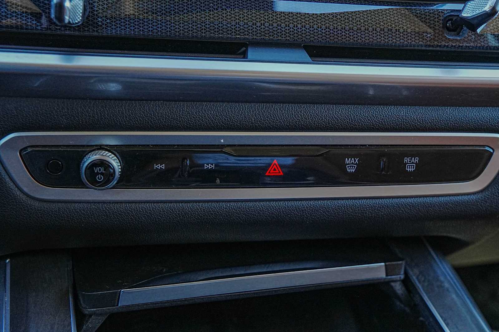 Thumbnail: 2023 BMW X7 - 21