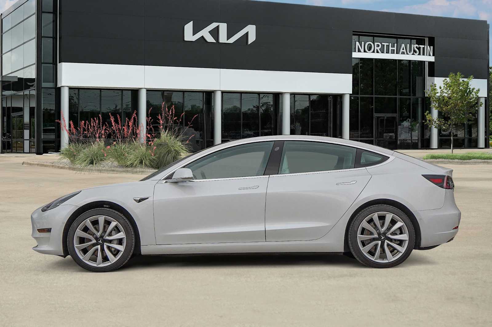 Thumbnail: 2020 Tesla Model 3 - 4
