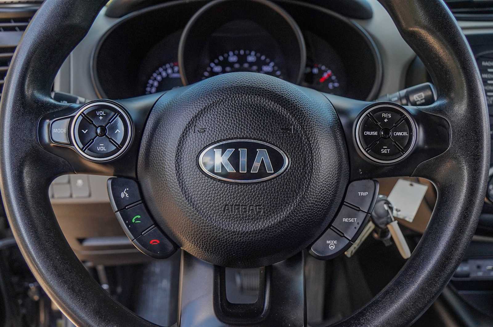 Thumbnail: 2015 Kia Soul - 12