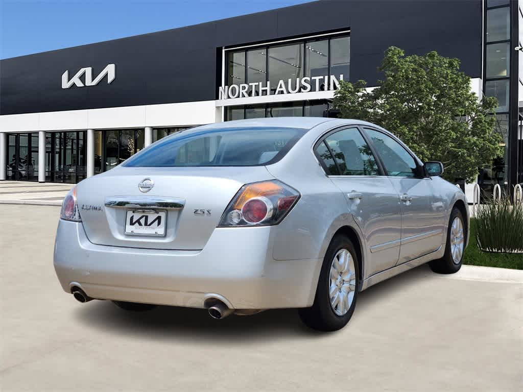 Thumbnail: 2011 Nissan Altima - 6