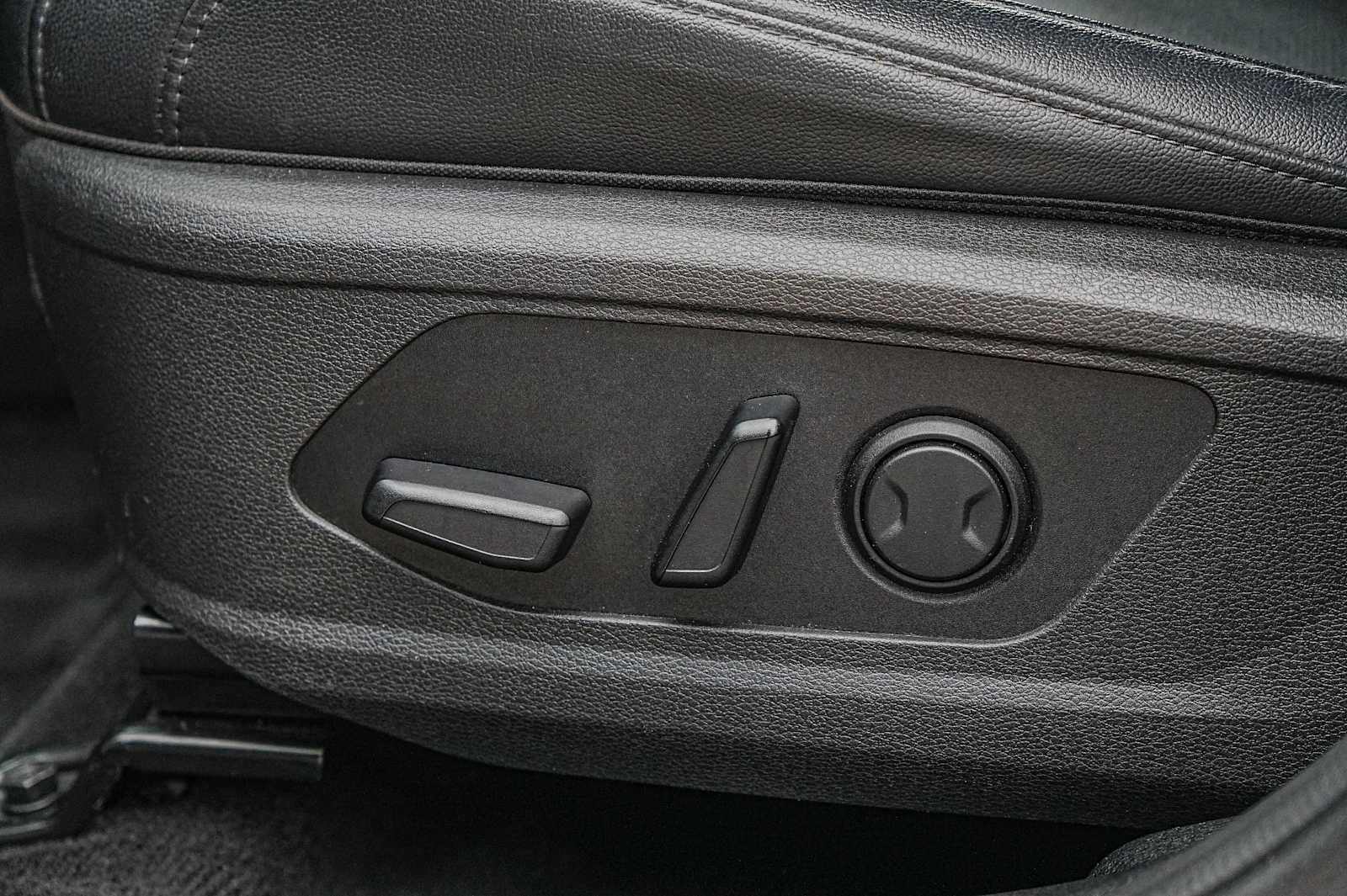 Thumbnail: 2023 Kia Sportage - 24