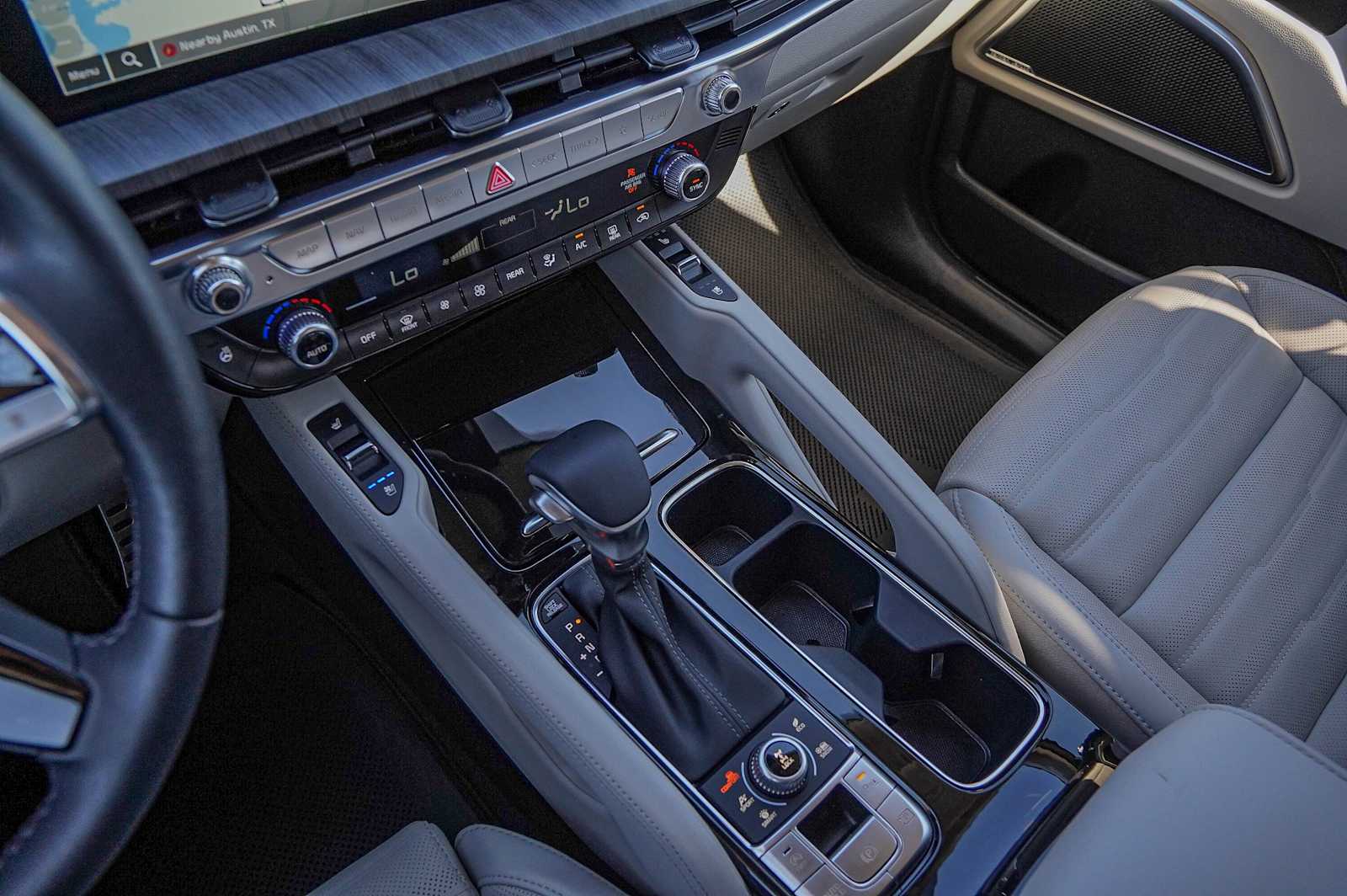 Thumbnail: 2024 Kia Telluride - 18