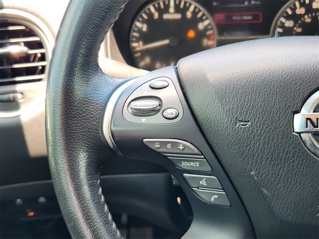 Thumbnail: 2015 Nissan Pathfinder - 28
