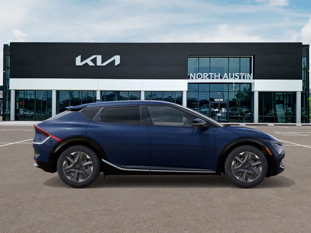 Thumbnail: 2026 Kia EV6 - 7