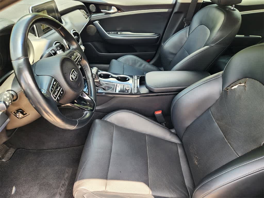 2019 Kia Stinger Premium 13