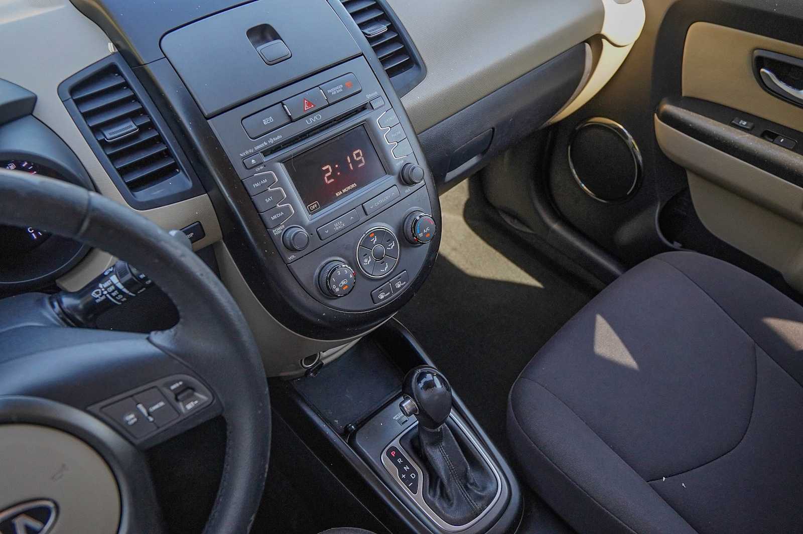 Thumbnail: 2012 Kia Soul - 17