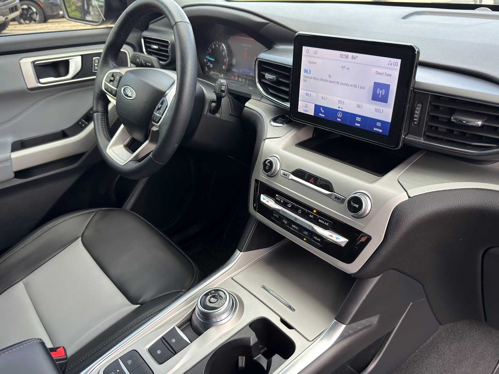 Thumbnail: 2024 Ford Explorer - 33