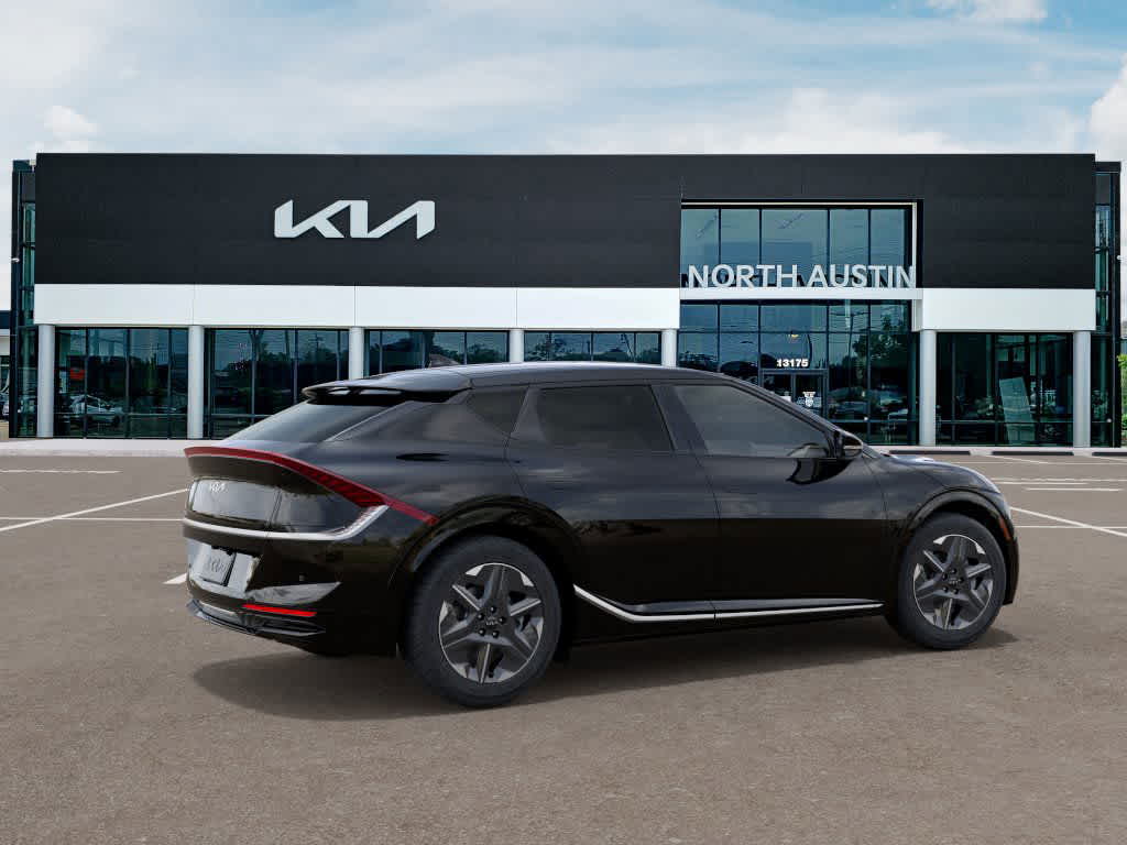 Thumbnail: 2025 Kia EV6 - 6