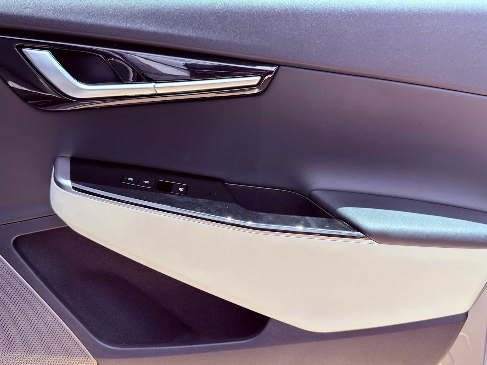 Thumbnail: 2024 Kia EV6 - 28