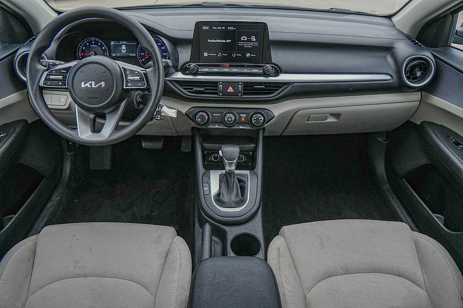 Thumbnail: 2023 Kia Forte - 24