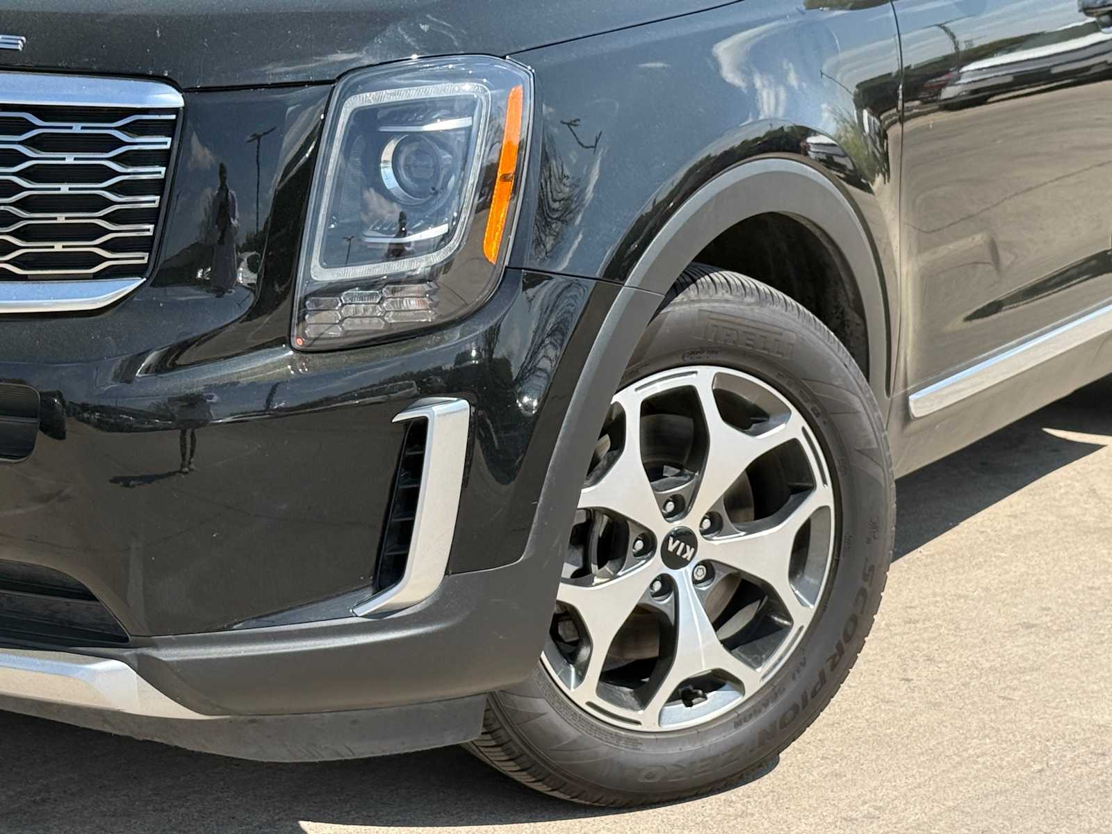 Thumbnail: 2020 Kia Telluride - 2