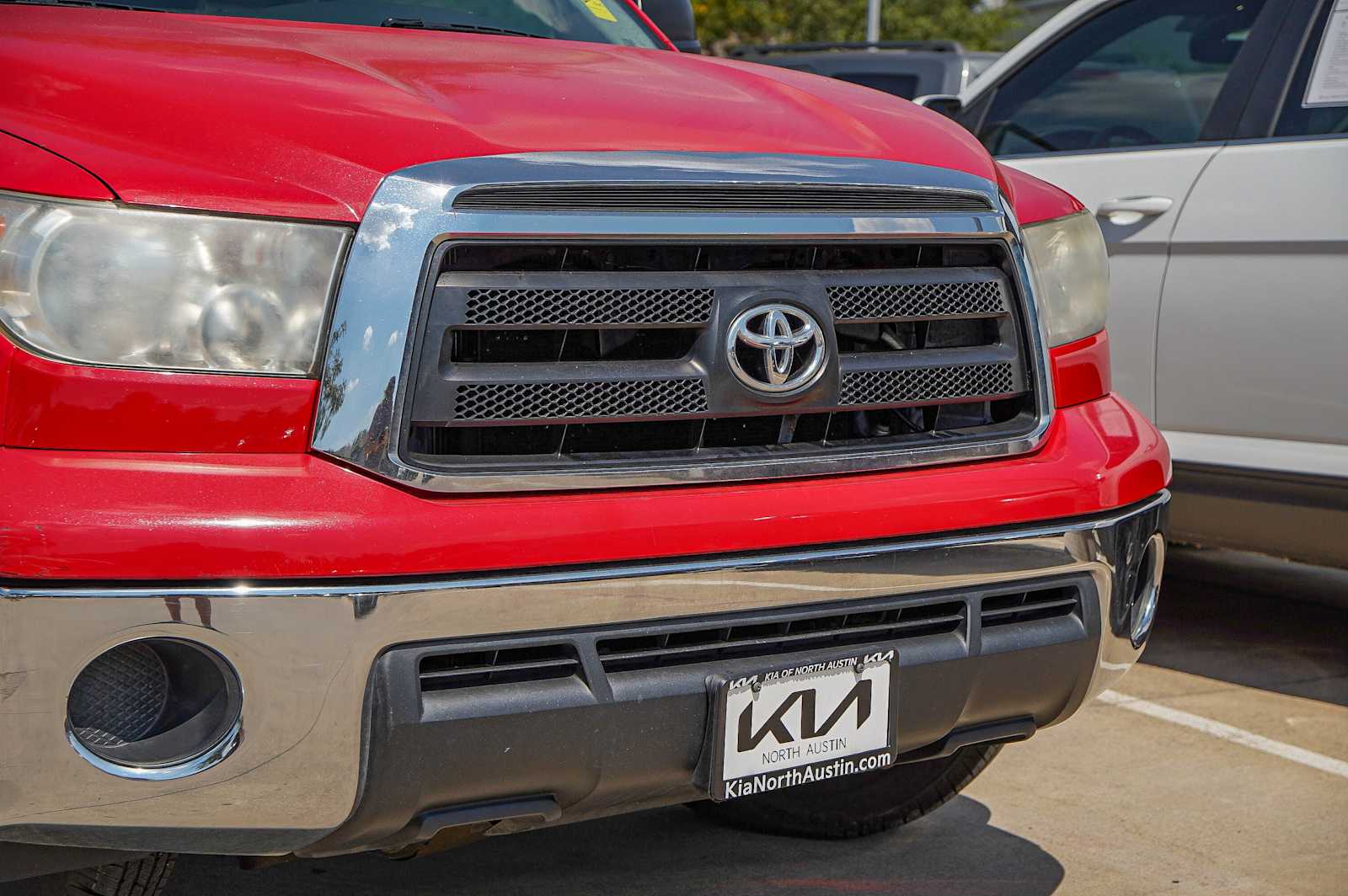 Thumbnail: 2011 Toyota Tundra - 3