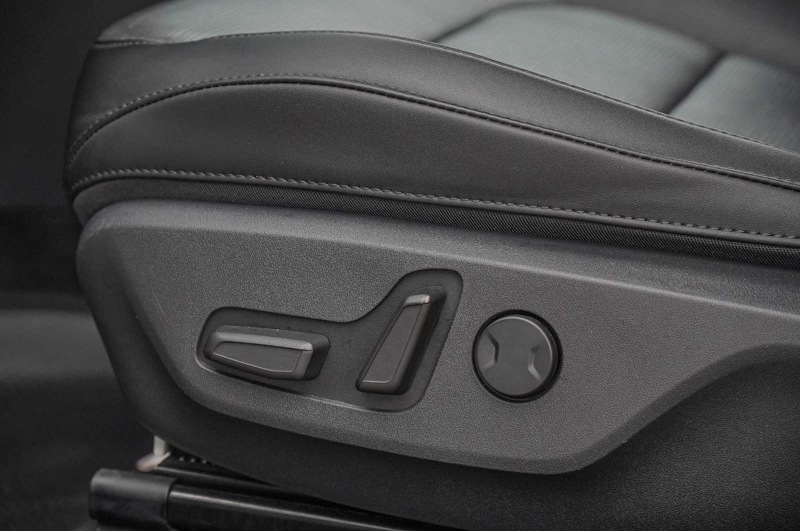 Thumbnail: 2024 Kia Niro - 26