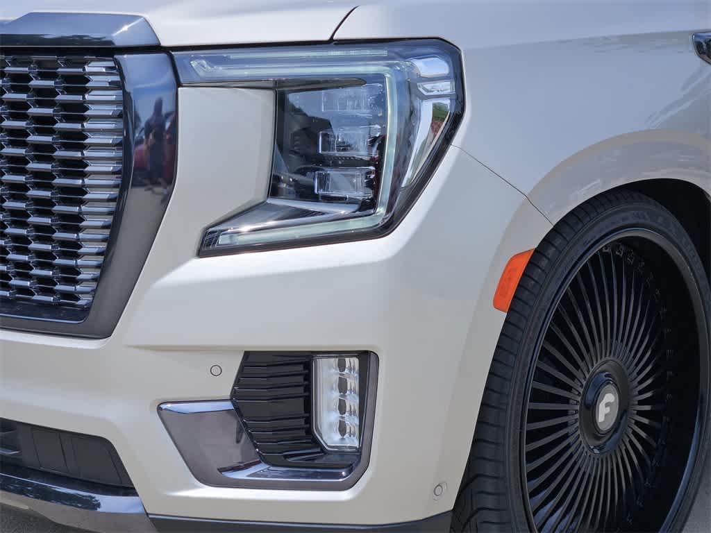 Thumbnail: 2023 GMC Yukon XL - 7