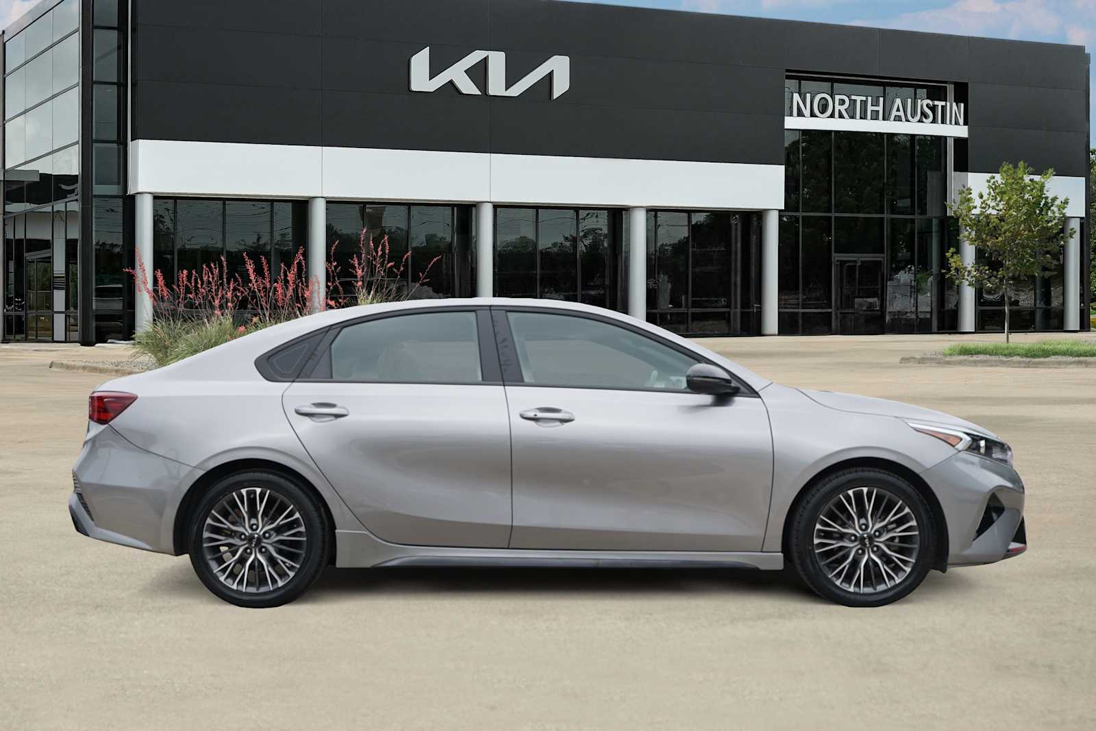 Thumbnail: 2023 Kia Forte - 5