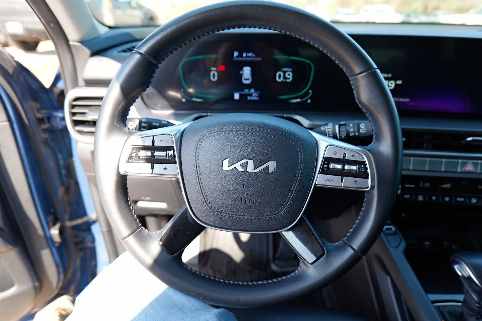 Thumbnail: 2023 Kia Telluride - 12