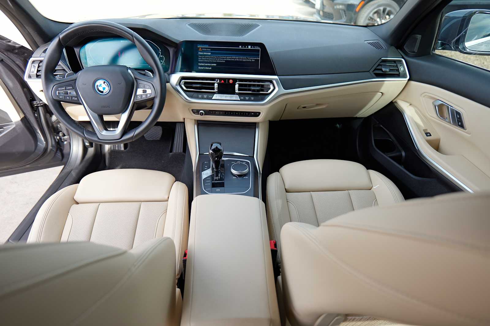 Thumbnail: 2022 BMW 3 Series - 24