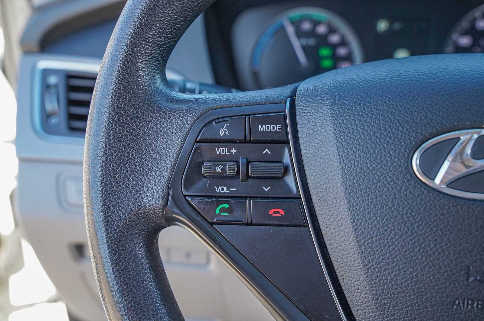 Thumbnail: 2017 Hyundai Sonata - 19