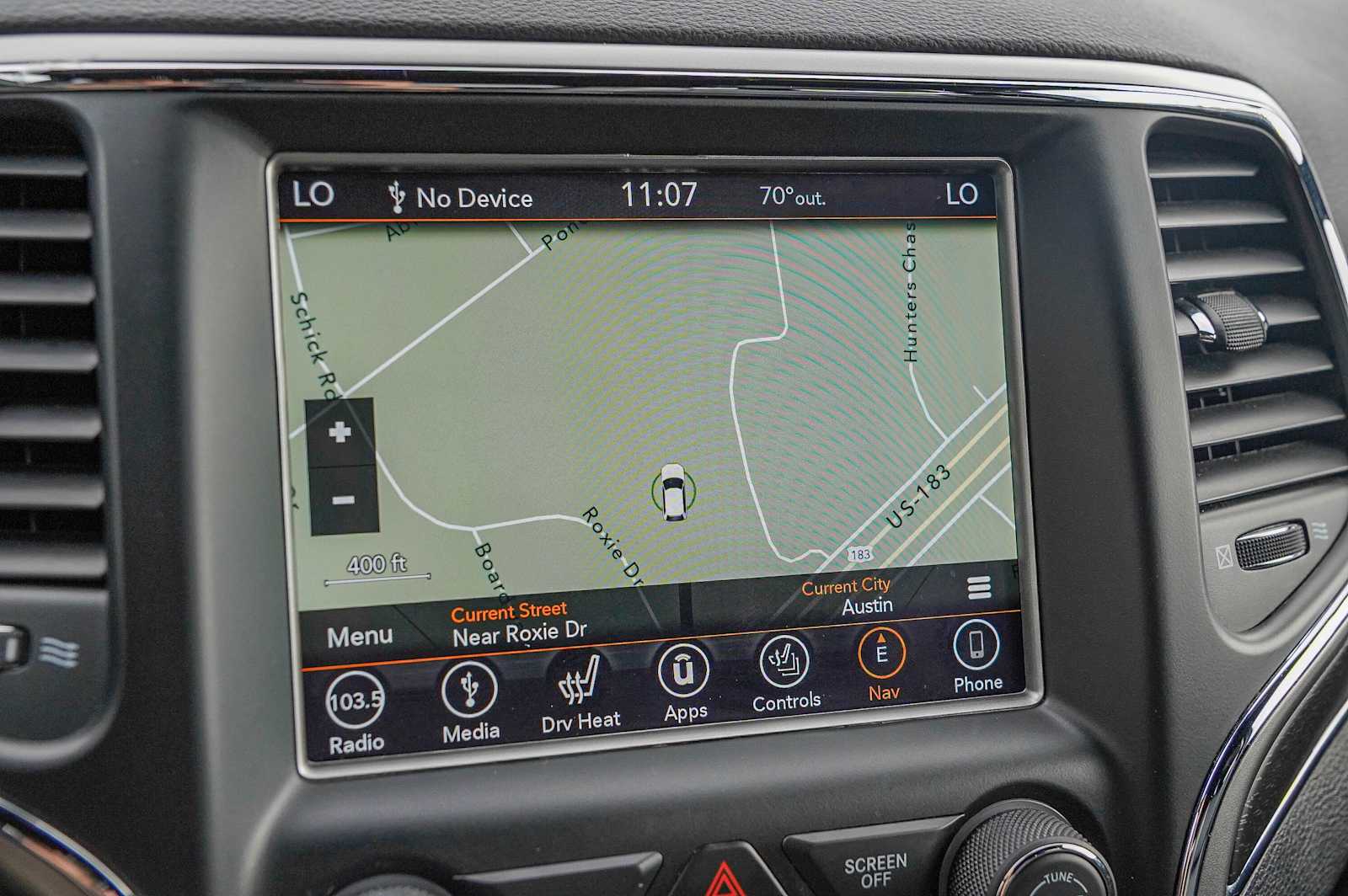 Thumbnail: 2018 Jeep Grand Cherokee - 16