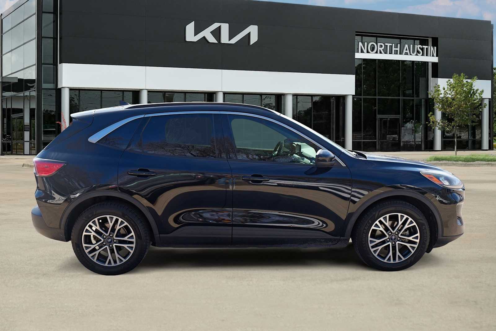 Thumbnail: 2020 Ford Escape - 7