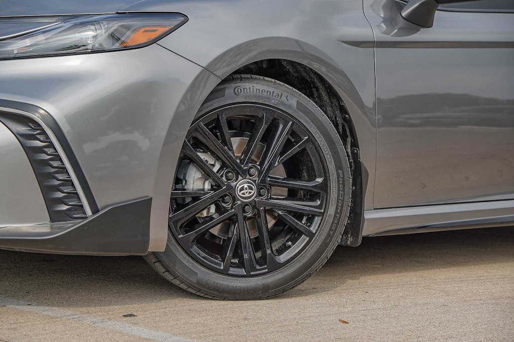 Used 2025 Toyota Camry SE Sedan