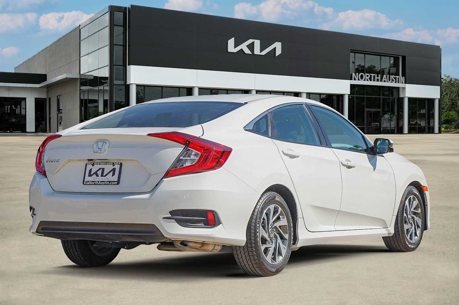 Thumbnail: 2016 Honda Civic - 5