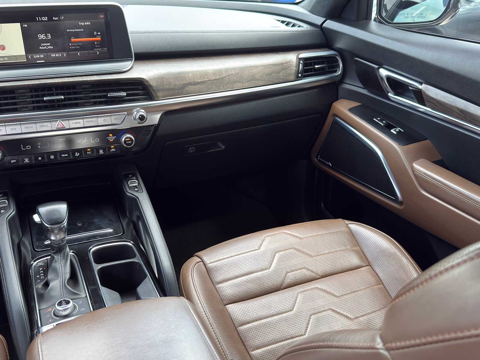 Thumbnail: 2020 Kia Telluride - 22