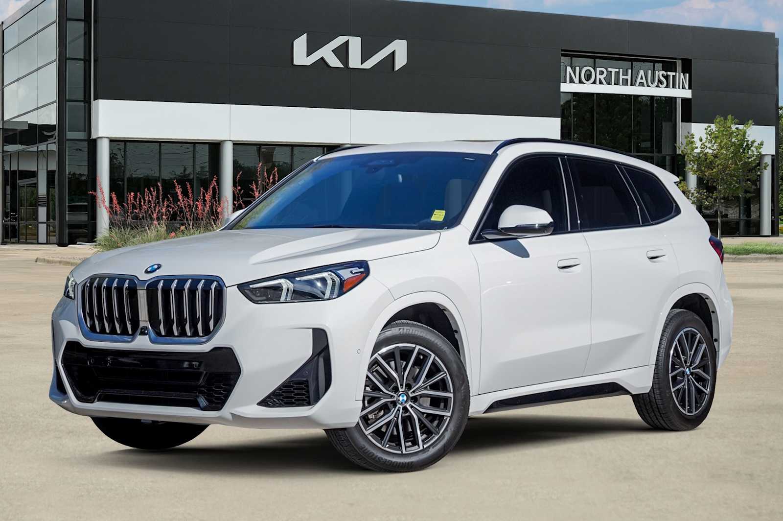 Thumbnail: 2024 BMW X1 - 1