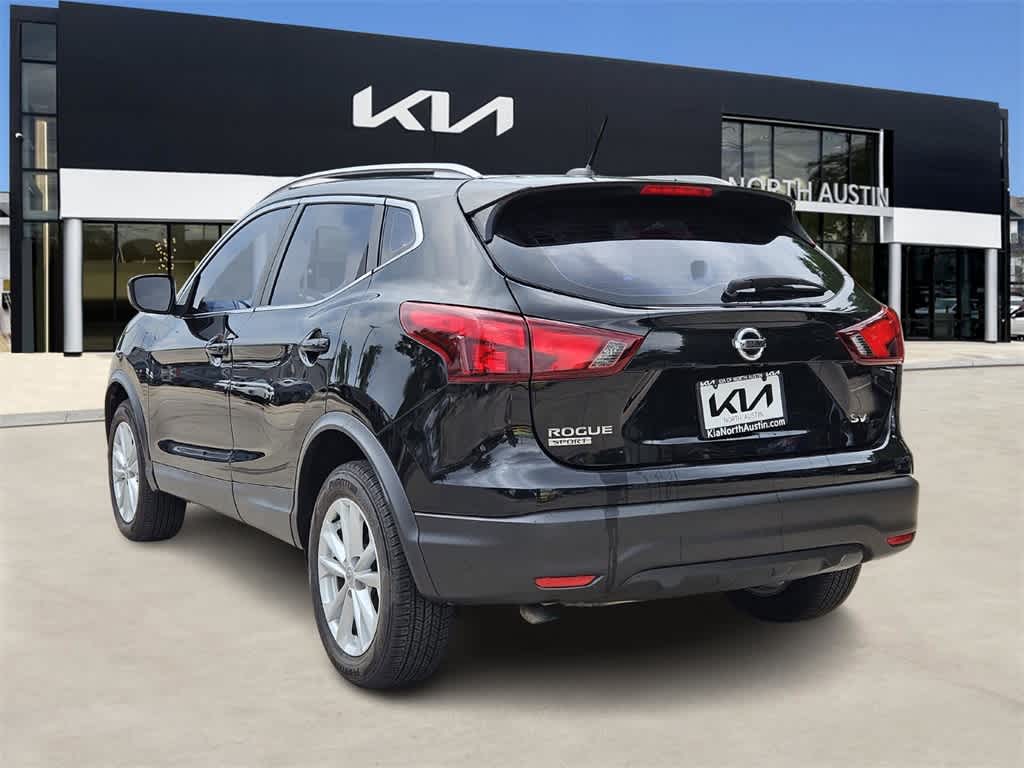 Thumbnail: 2017 Nissan Rogue Sport - 5