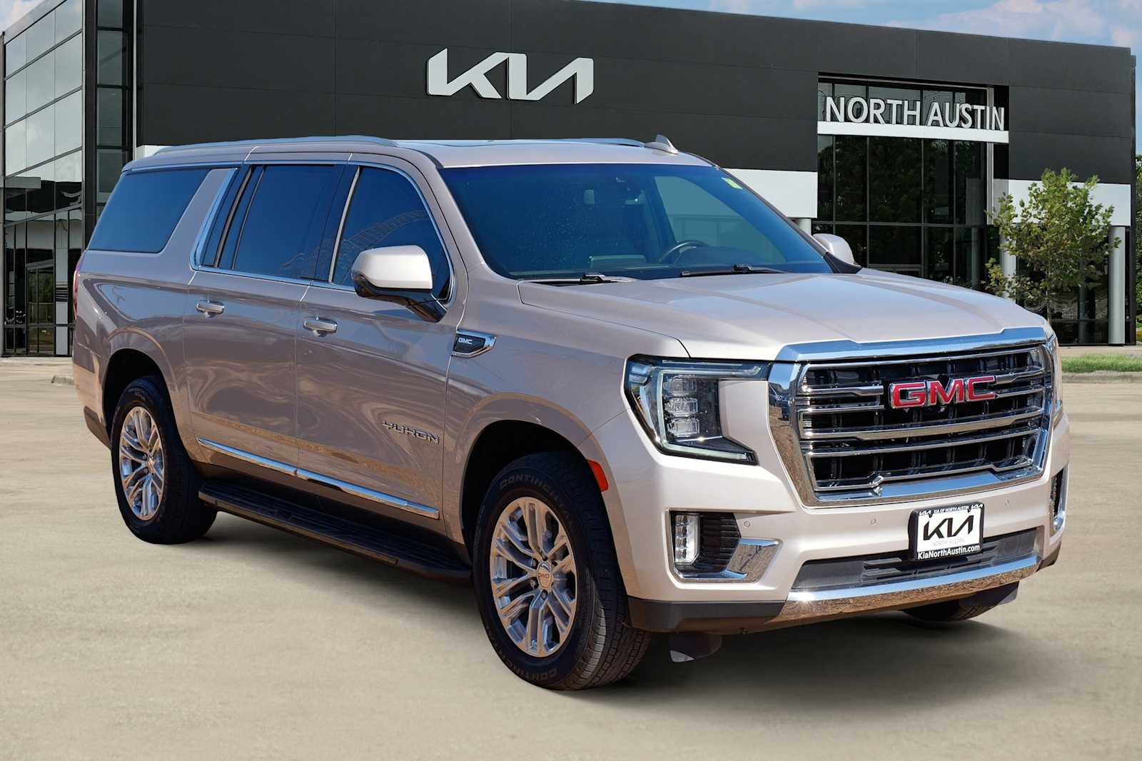 Thumbnail: 2021 GMC Yukon XL - 8