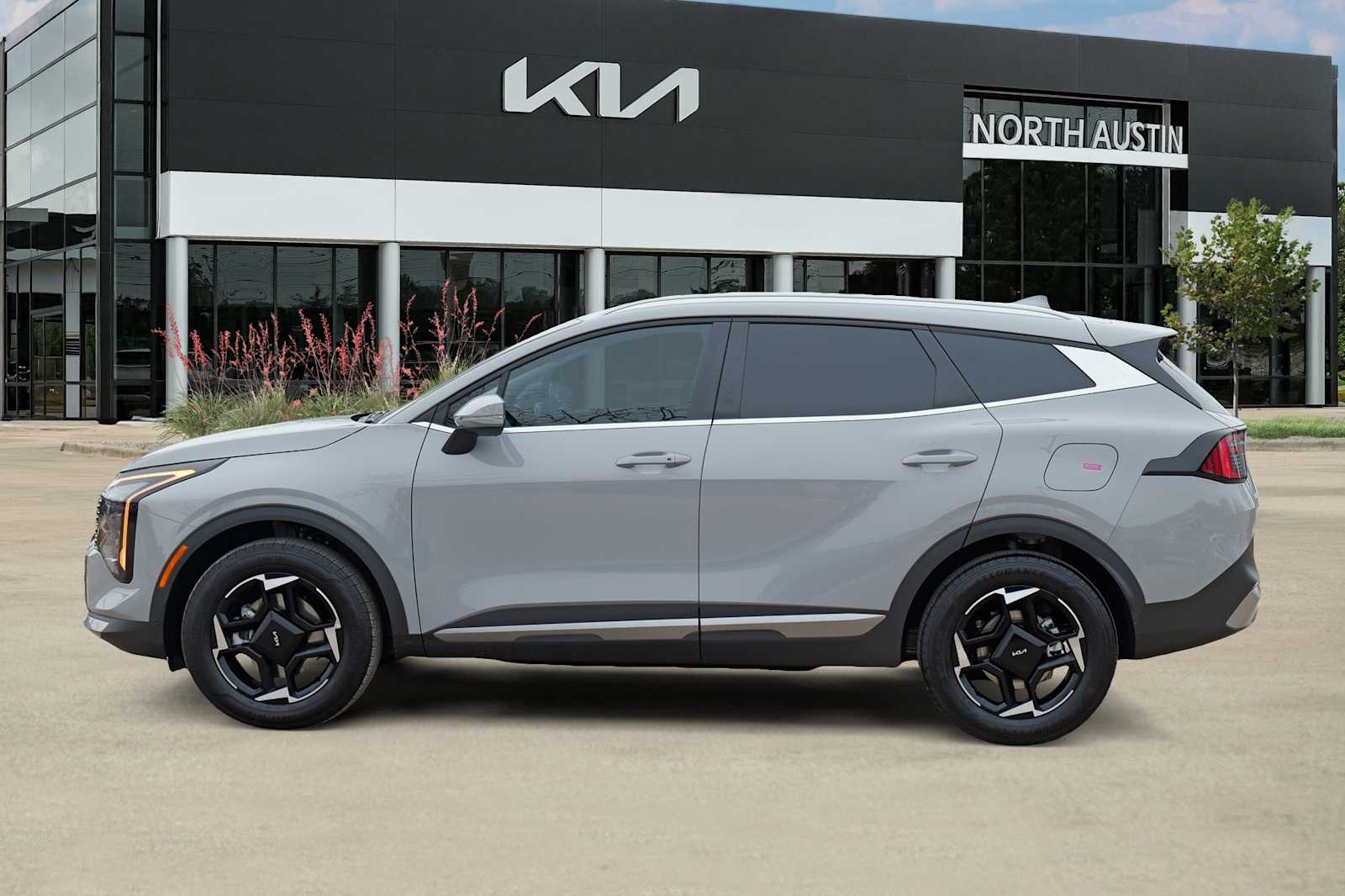 Thumbnail: 2026 Kia Sportage - 4