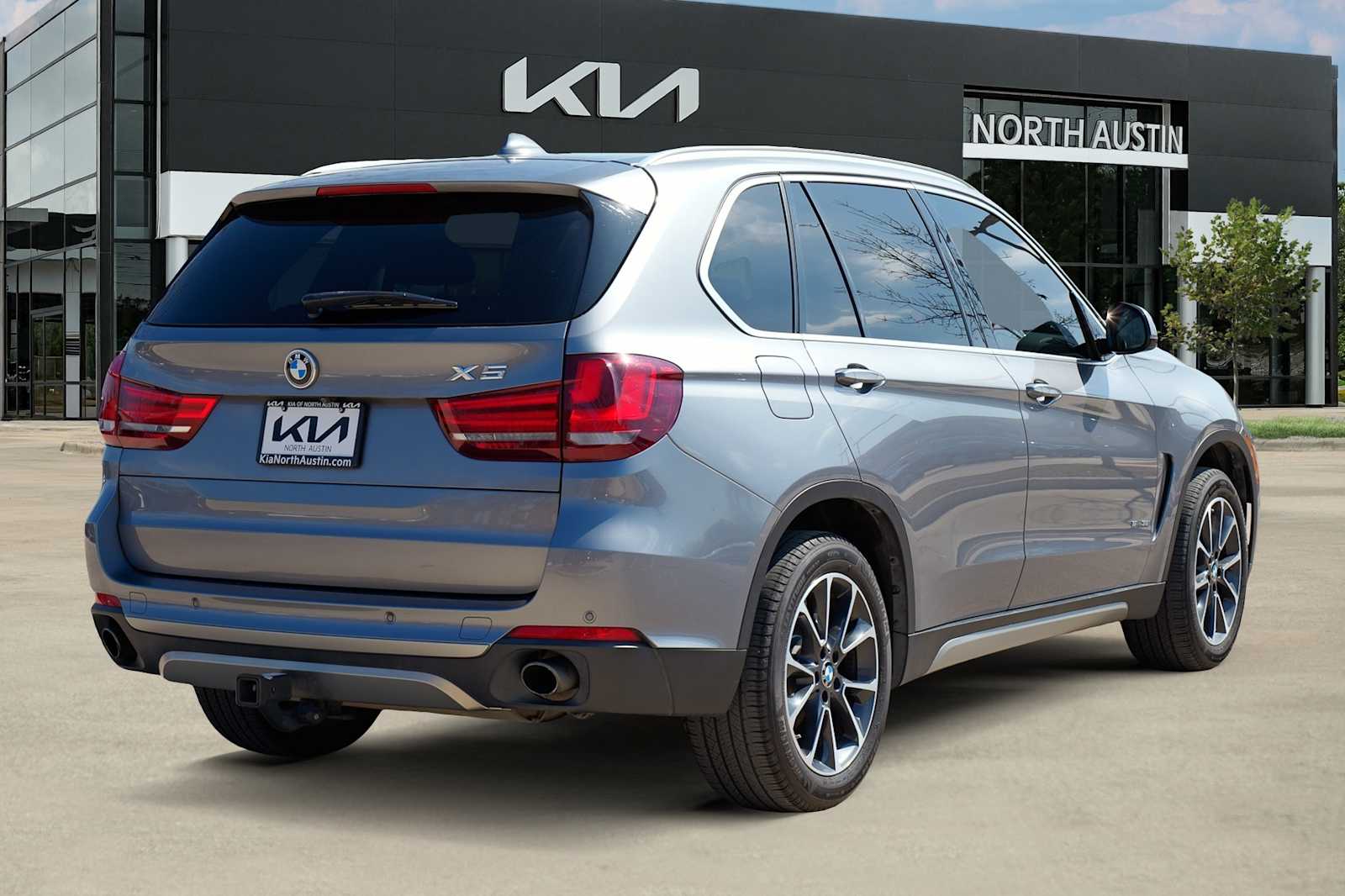Thumbnail: 2017 BMW X5 - 6