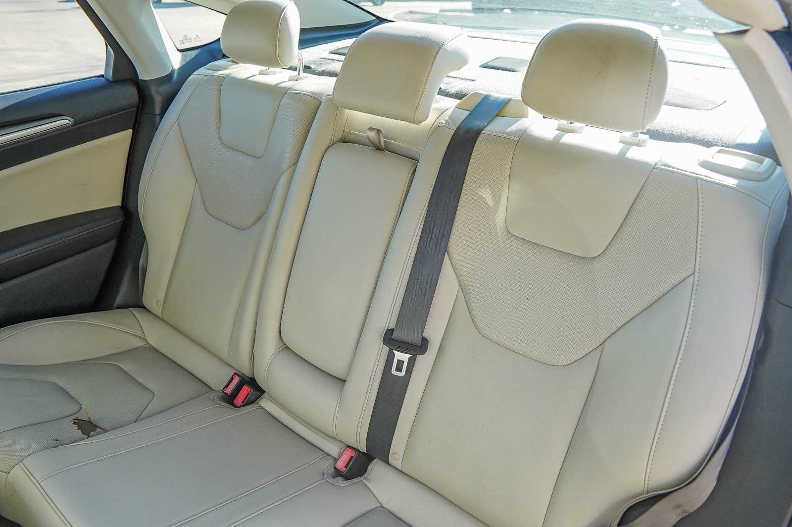 Thumbnail: 2014 Ford Fusion - 30