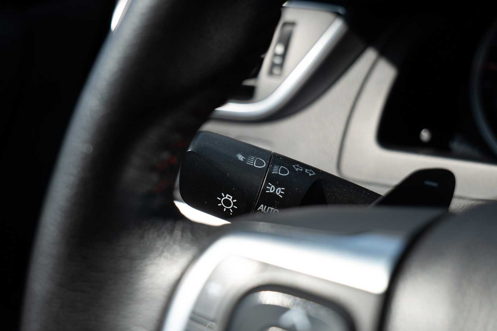 Thumbnail: 2015 Toyota Camry - 18