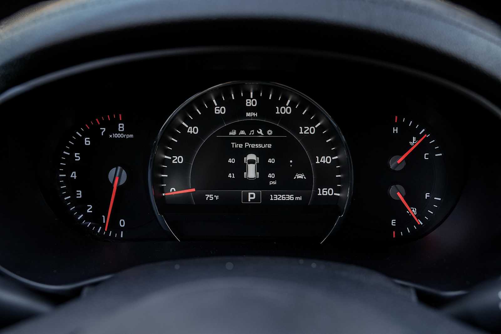 Thumbnail: 2018 Kia Sorento - 17