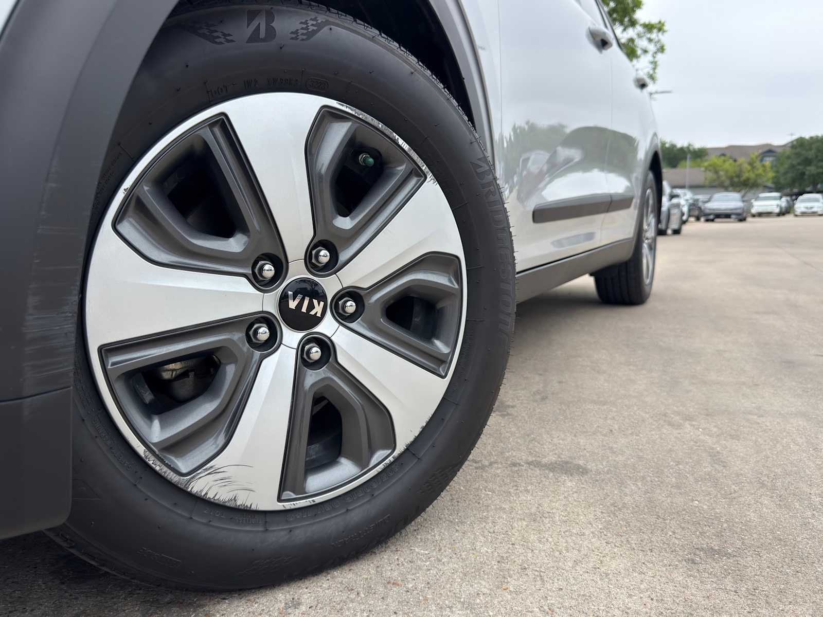 Thumbnail: 2018 Kia Niro - 5