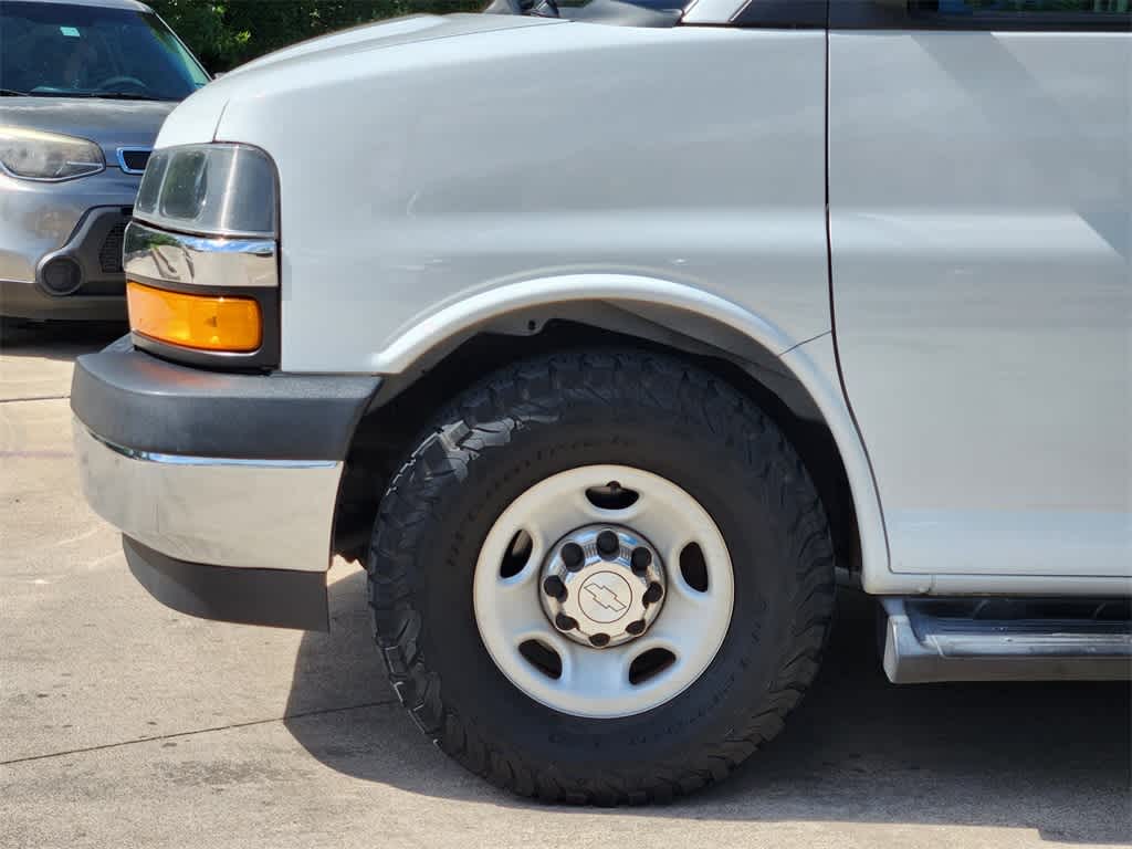 Thumbnail: 2019 Chevrolet Express - 8
