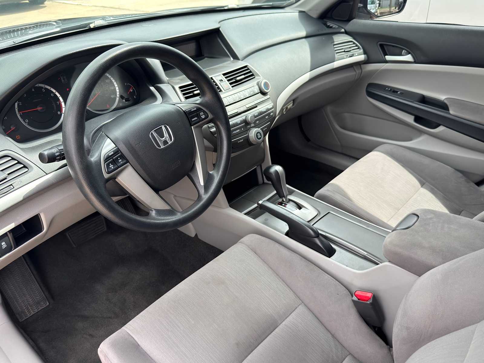 Thumbnail: 2011 Honda Accord - 10
