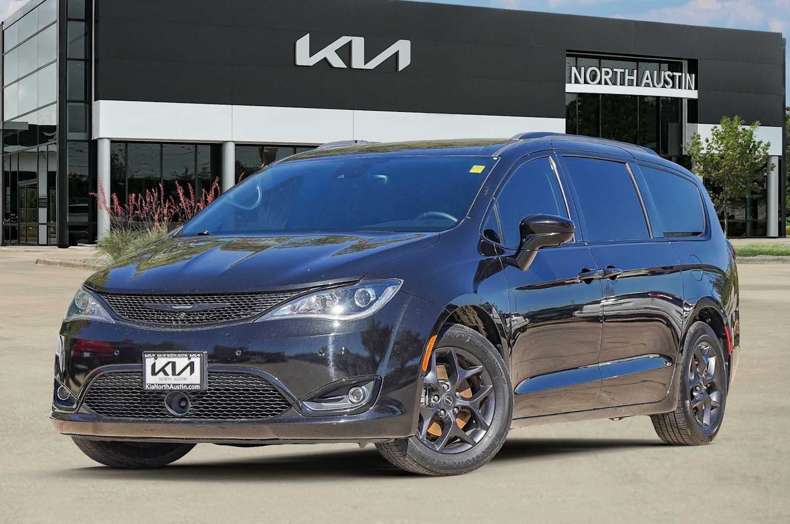 2018 Chrysler Pacifica Touring L Plus