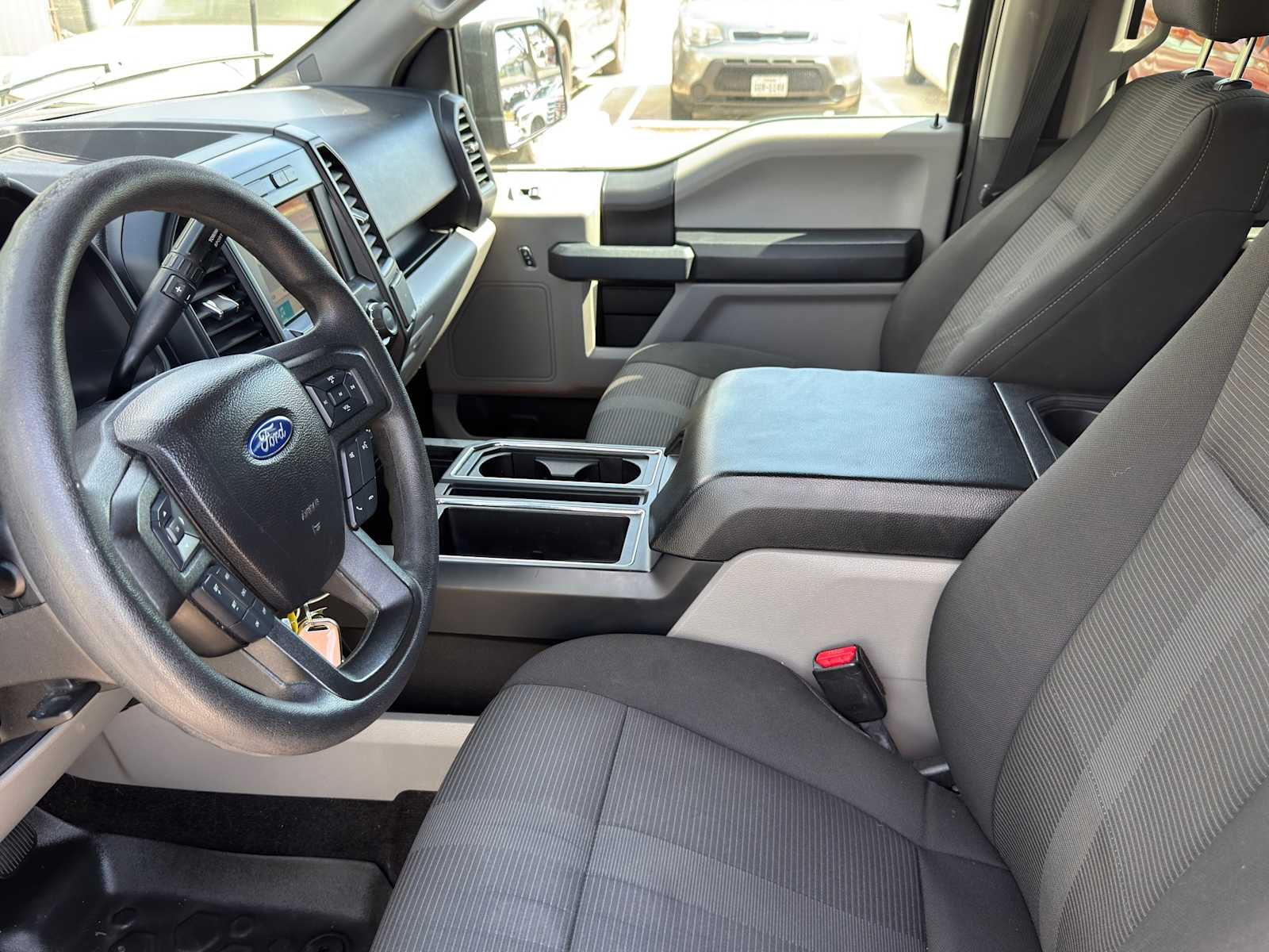 Thumbnail: 2017 Ford F-150 - 9