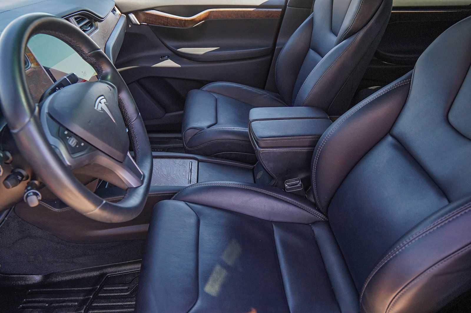 Thumbnail: 2018 Tesla Model X - 10