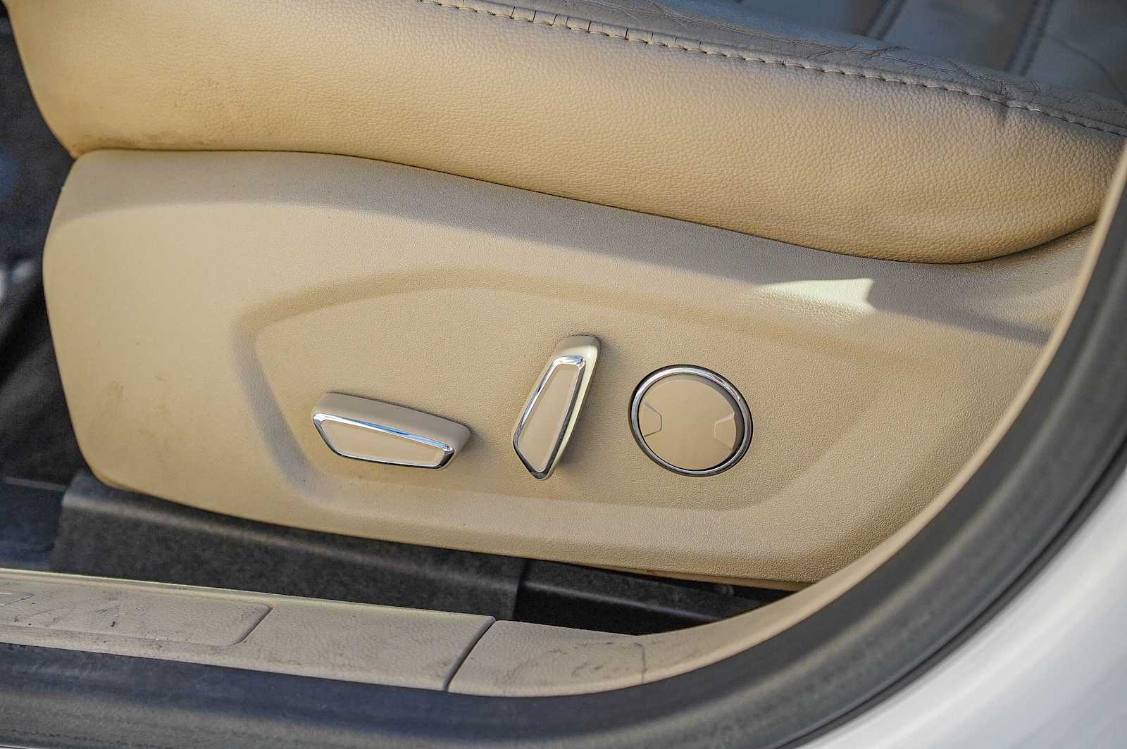 Thumbnail: 2014 Ford Fusion - 24