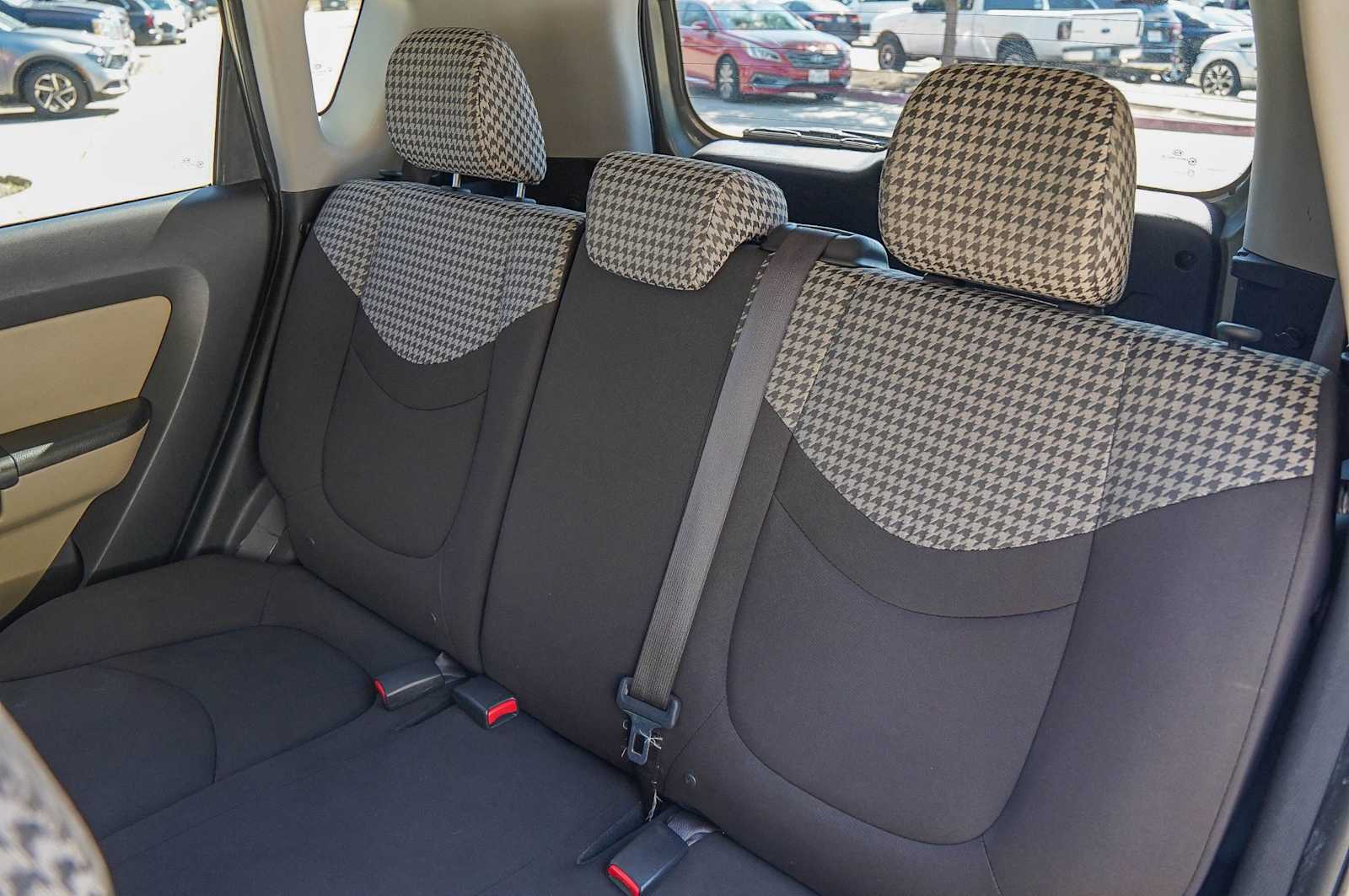 Thumbnail: 2012 Kia Soul - 29