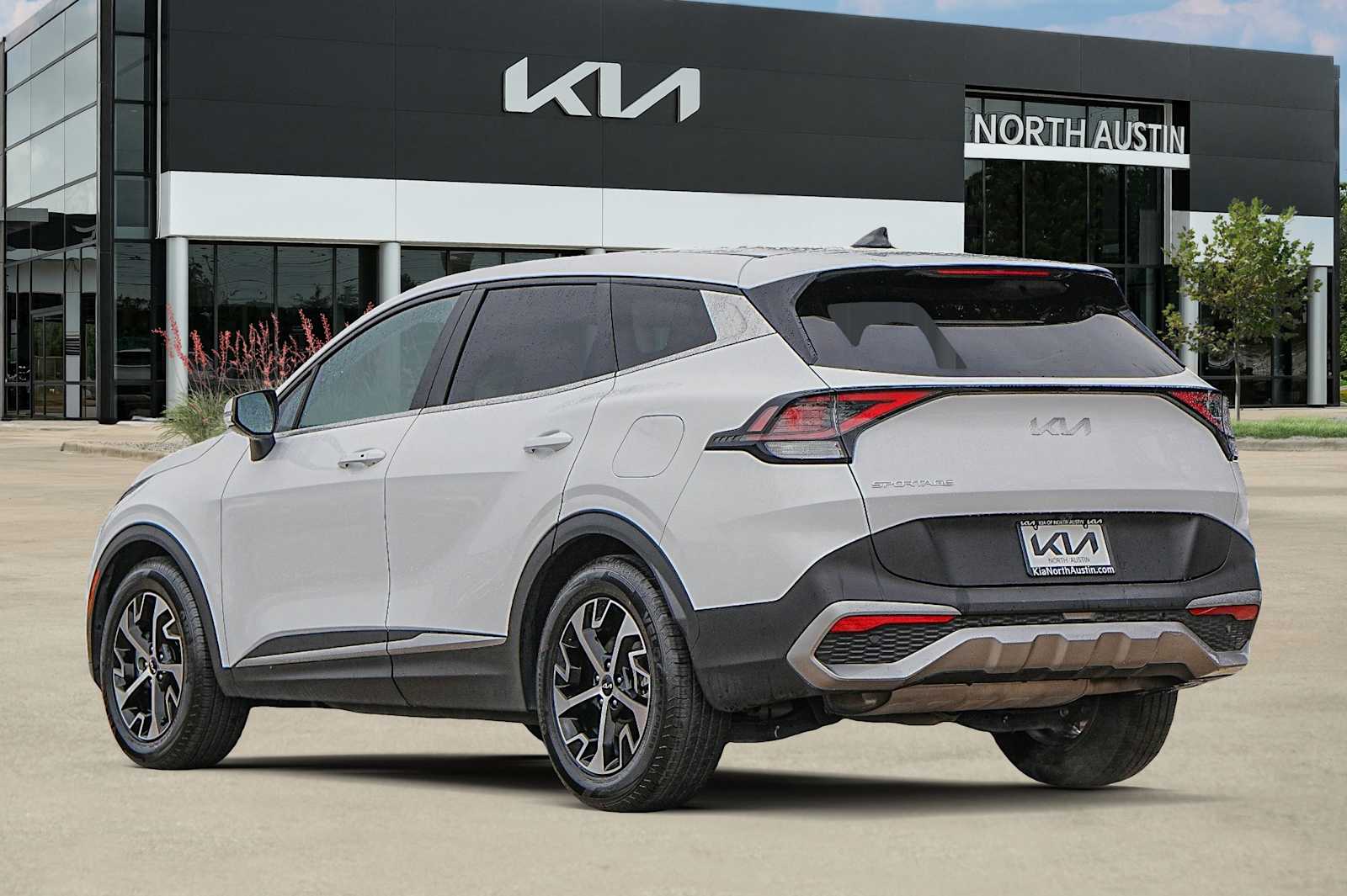 Thumbnail: 2023 Kia Sportage - 5