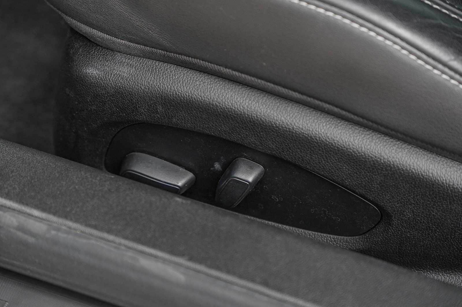 Thumbnail: 2023 Chevrolet Camaro - 26