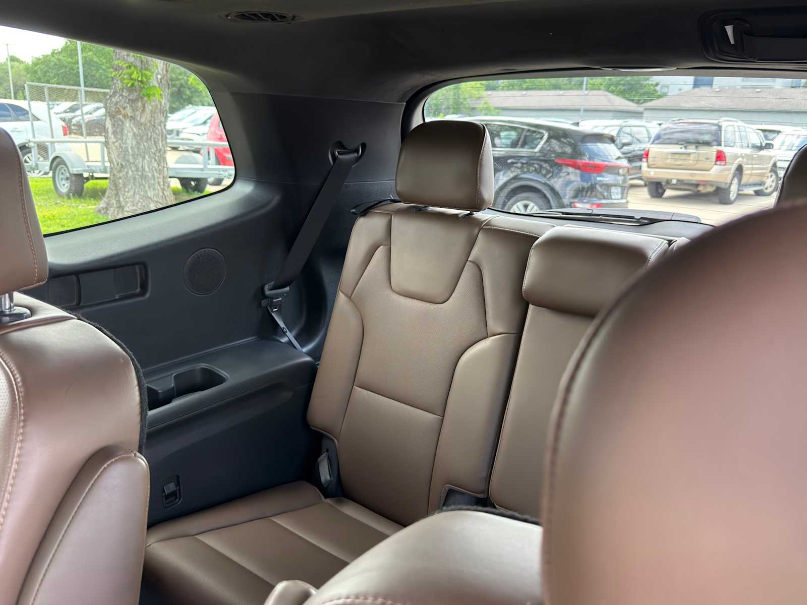 Thumbnail: 2020 Kia Telluride - 26