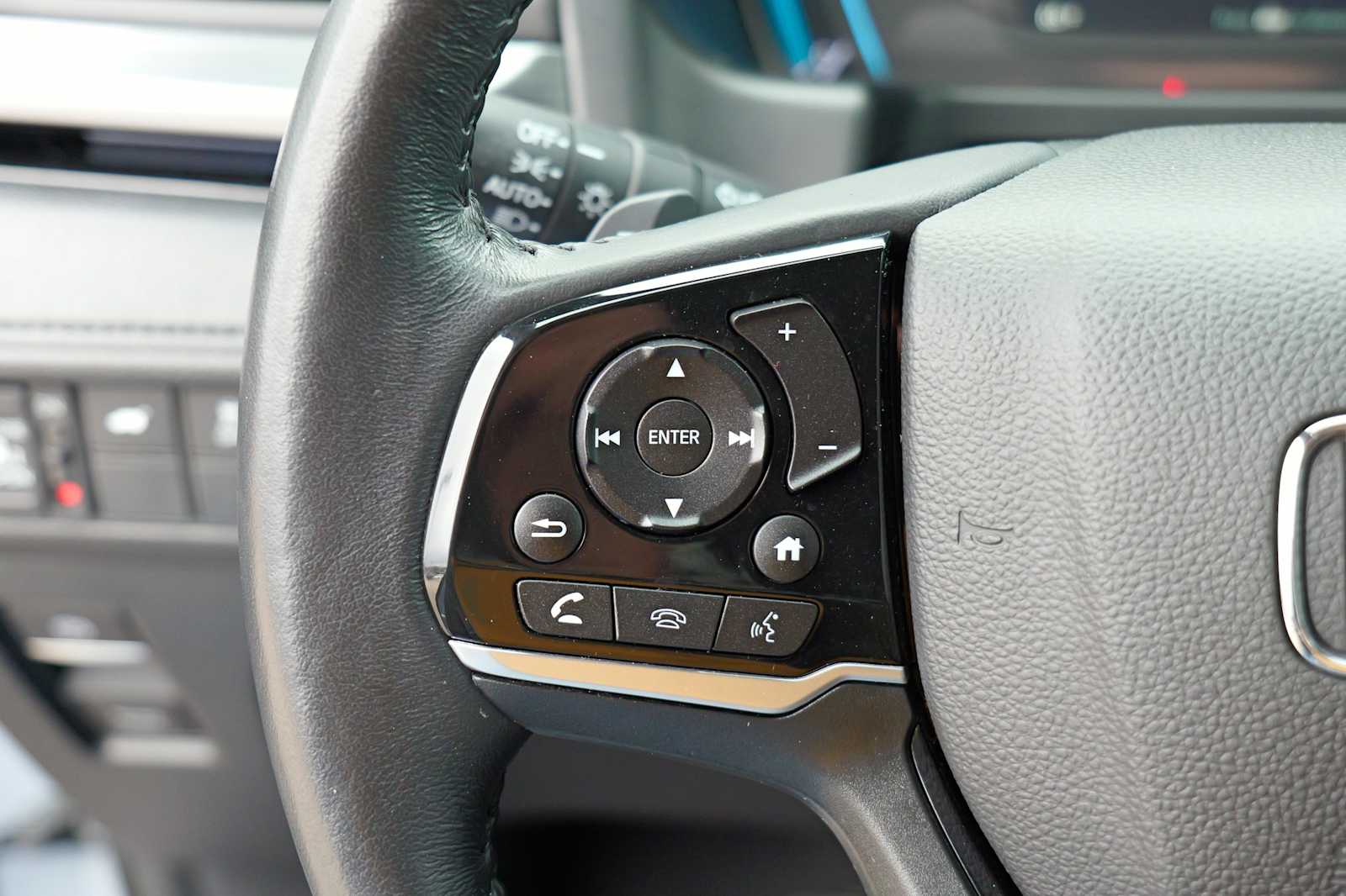 Thumbnail: 2023 Honda Odyssey - 13