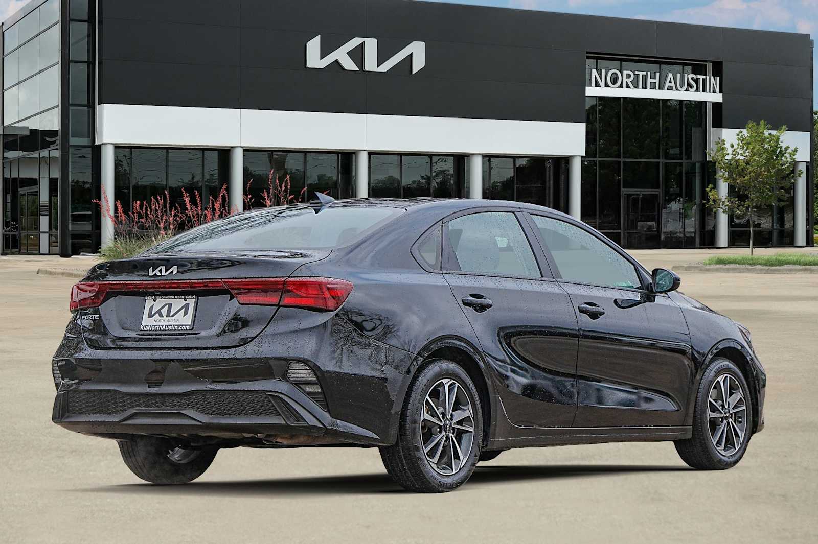 Thumbnail: 2024 Kia Forte - 6